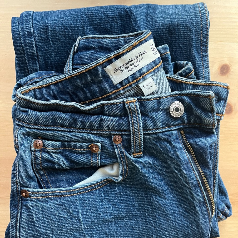 Abercrombie & Fitch Blue Jeans